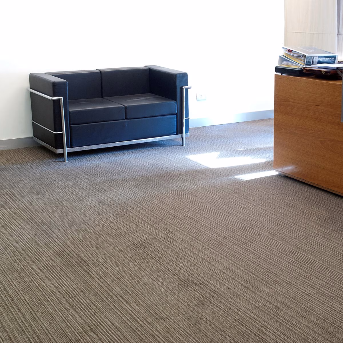 Alfombra pared a pared de lana Lineka